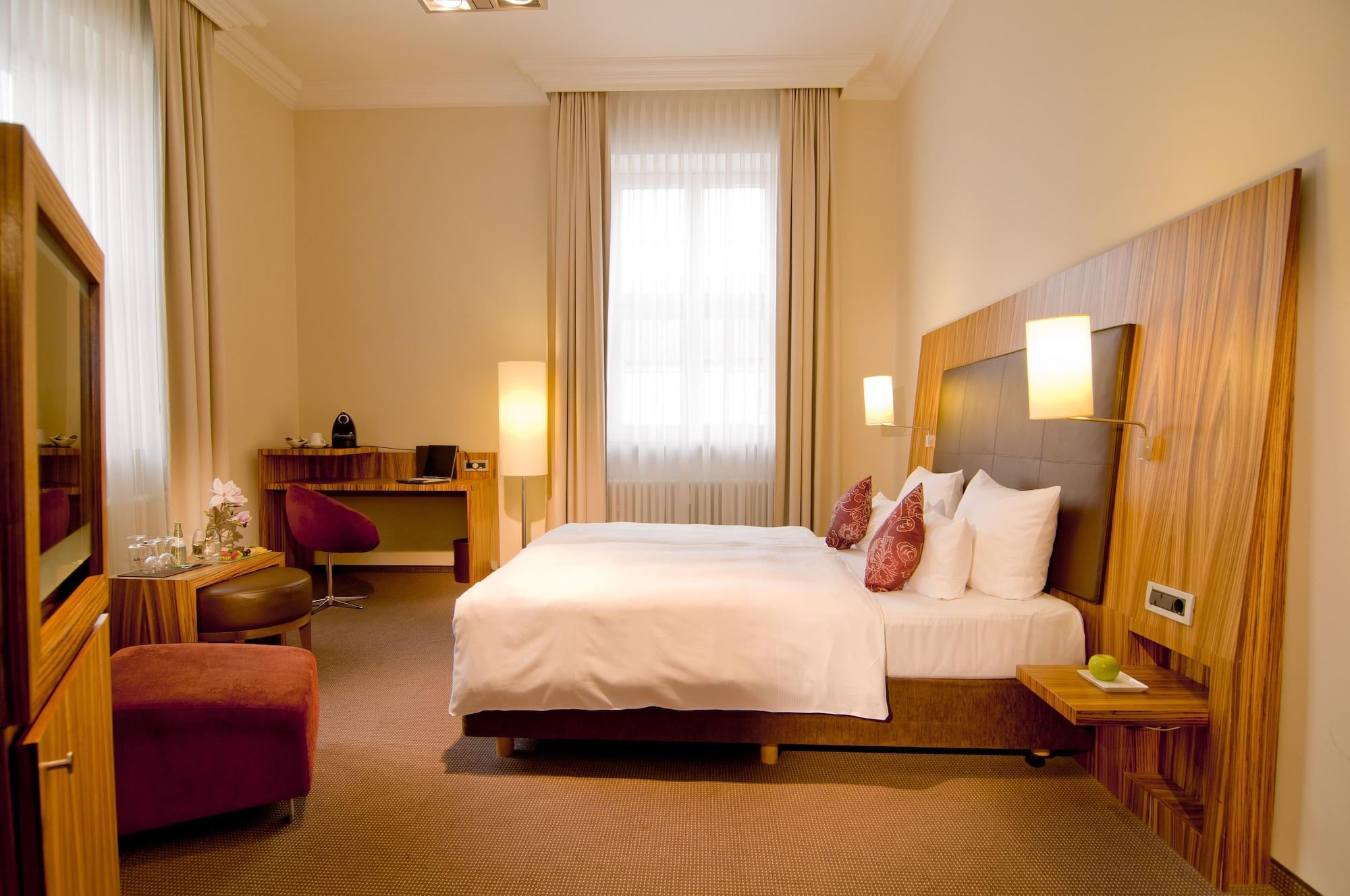 Herzogshof - Boutique-Hotel Am Dom Regensburg Bagian luar foto