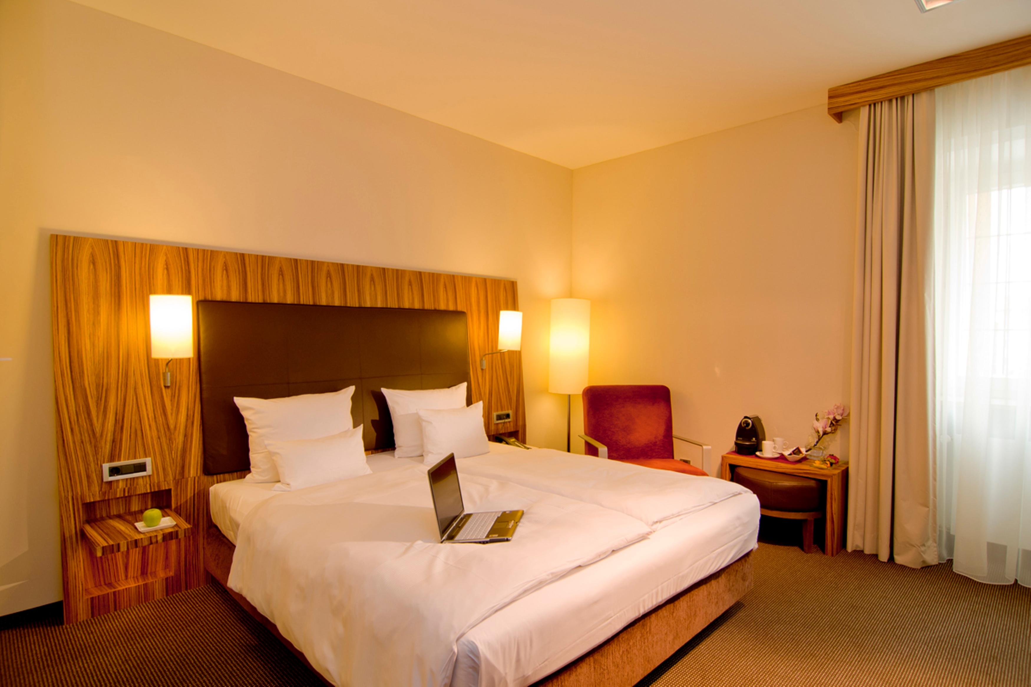 Herzogshof - Boutique-Hotel Am Dom Regensburg Bagian luar foto
