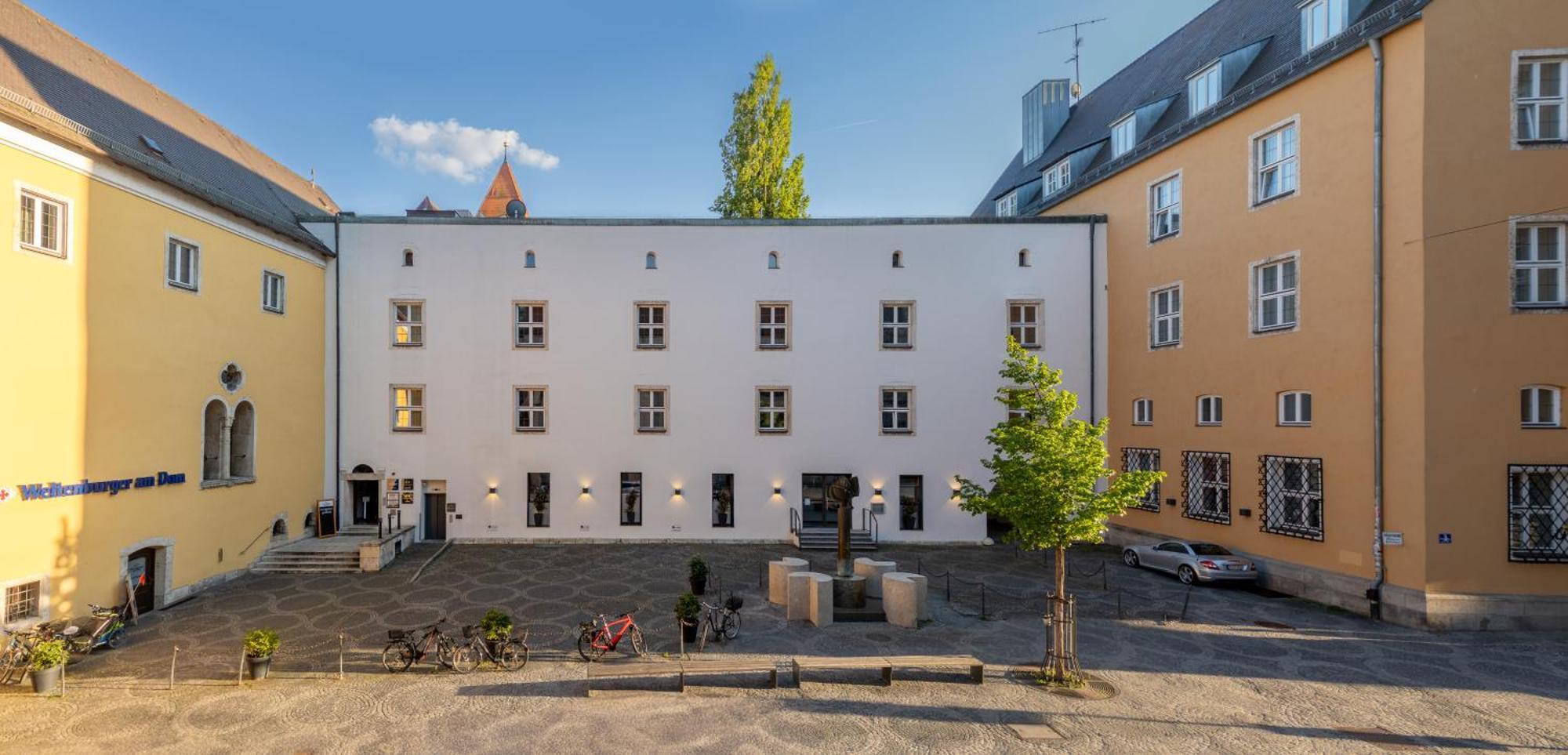 Herzogshof - Boutique-Hotel Am Dom Regensburg Bagian luar foto